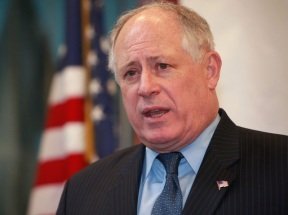 Пэт Куинн заявил, что открыт для рассмотрения рассмотрению перспектив онлайн-гемблинга в штате