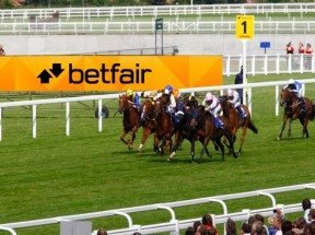 Betfair сокрушила союз Британского совета по скачкам и William Hill
