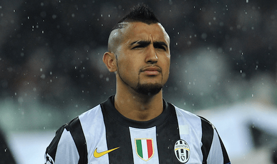 Чилиец может мотивировать своих товарищей по команде прямо на поле