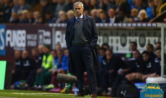 Команда Жозе Моуринью после четвертого тура может единолично возглавить турнирную таблицу АПЛ