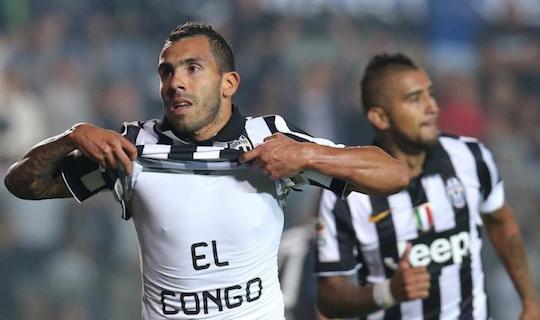 Карлос Тевес отметился очередным дублем в этом сезоне в матче с «Аталантой»