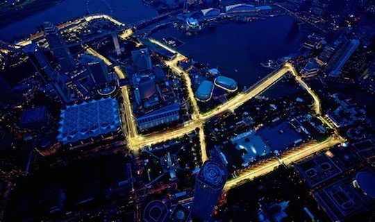 Длина круга Гран-при Сингапура составляет 5065 метров