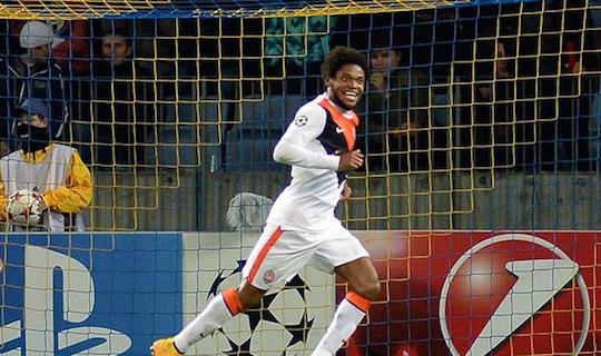 Пять голов Луиса Адриано вошли в историю Лиги чемпионов