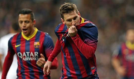 Месси оформляет очередной хет-трик в матчах с «Реалом»