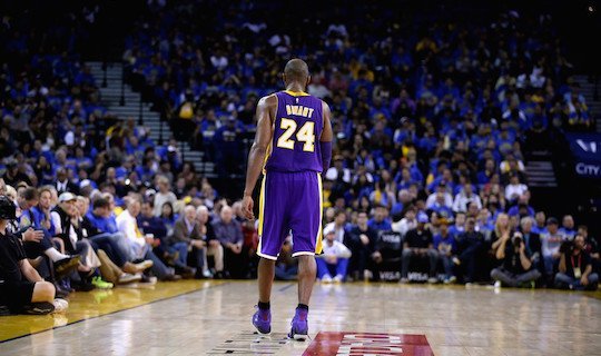 Коби Брайант практически в одиночку тащит «Лейкерс»