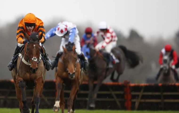 Thistlecrack - еще один впечатляющий скакун этой зимы
