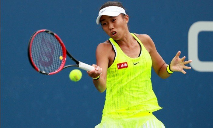 Синюкова чжан шуай. Теннисистка. Чжан шуай. Ализе корне 2022. Чжан шуай.