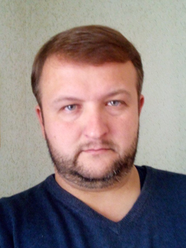 Макс Николаенко