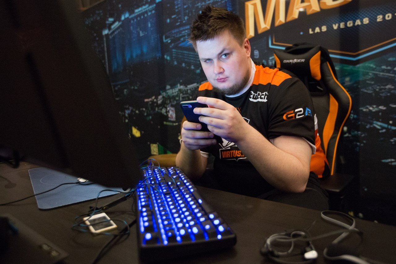 Desert eagle trigger discipline. Дисциплина кс го. Дисциплина кс го. Стэми. Дисциплина кс го.