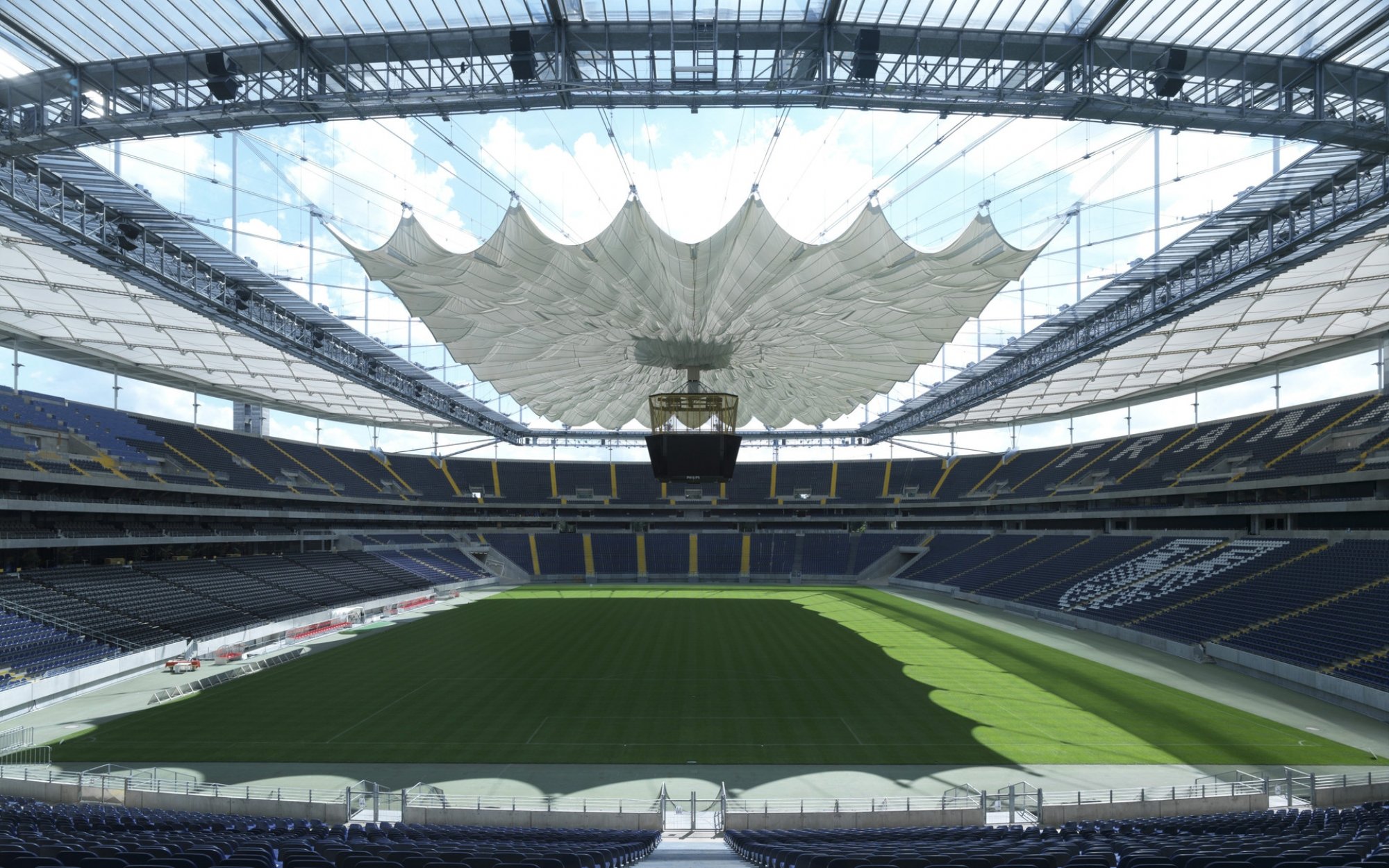 Стадион Waldstadion. Коммерцбанк Арена Франкфурт. Стадион Франкфурта. Deutsche Bank Park (Commerzbank Arena).