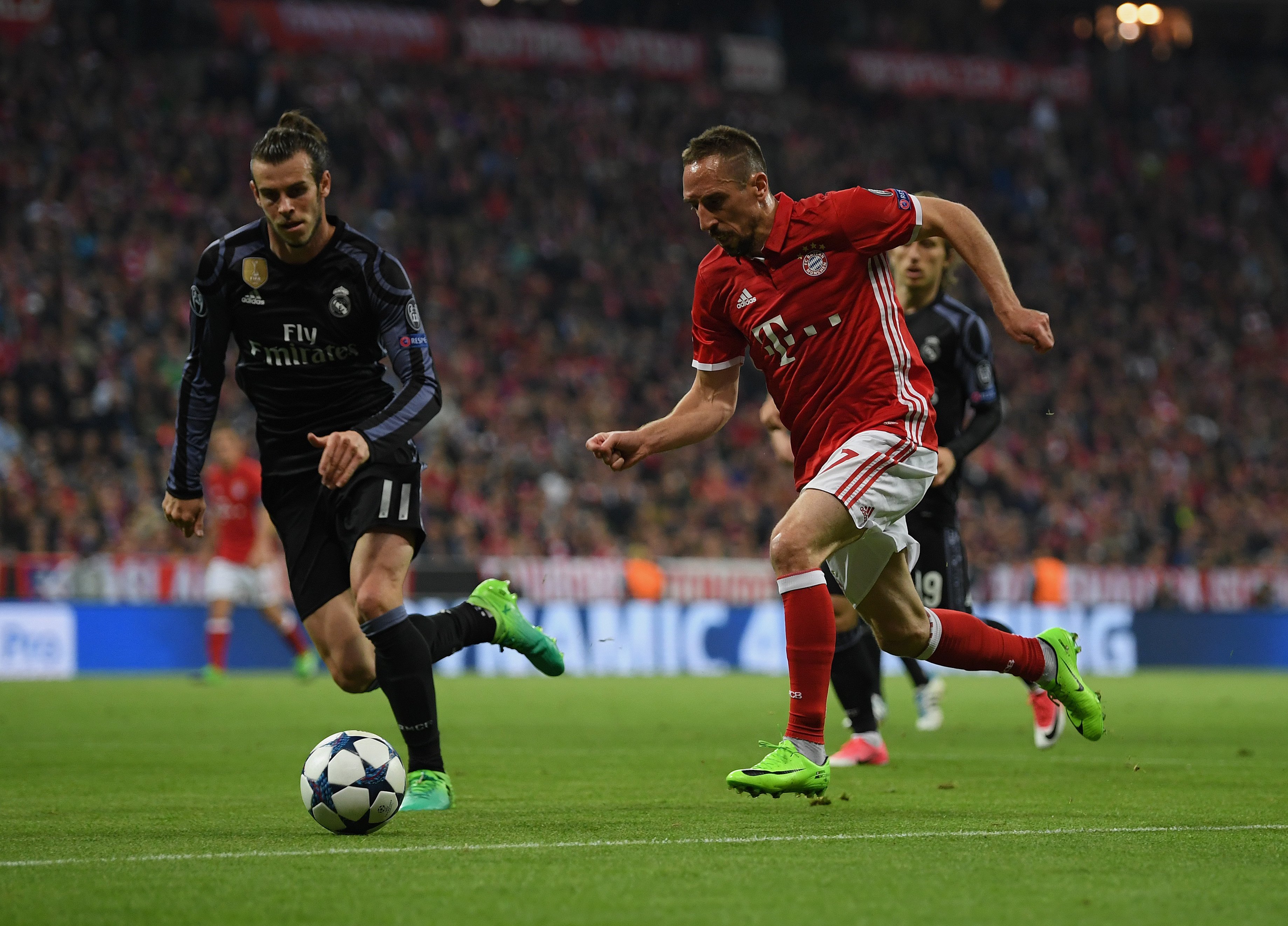 Madrid bayern. Бавария Реал 2-2. Реал Мадрид Бавария. Реал Бавария 2017. Реал Мадрид Бавария футбол.