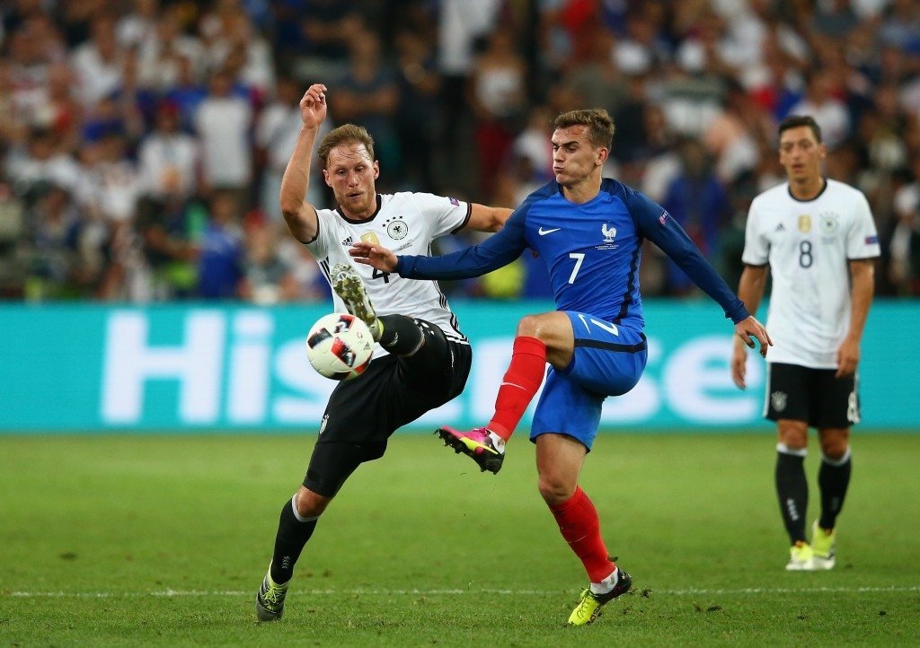 Германия французы. Франция Германия футбол. Франция и Германия. Франция против Германии. Германия и Франция сборная.