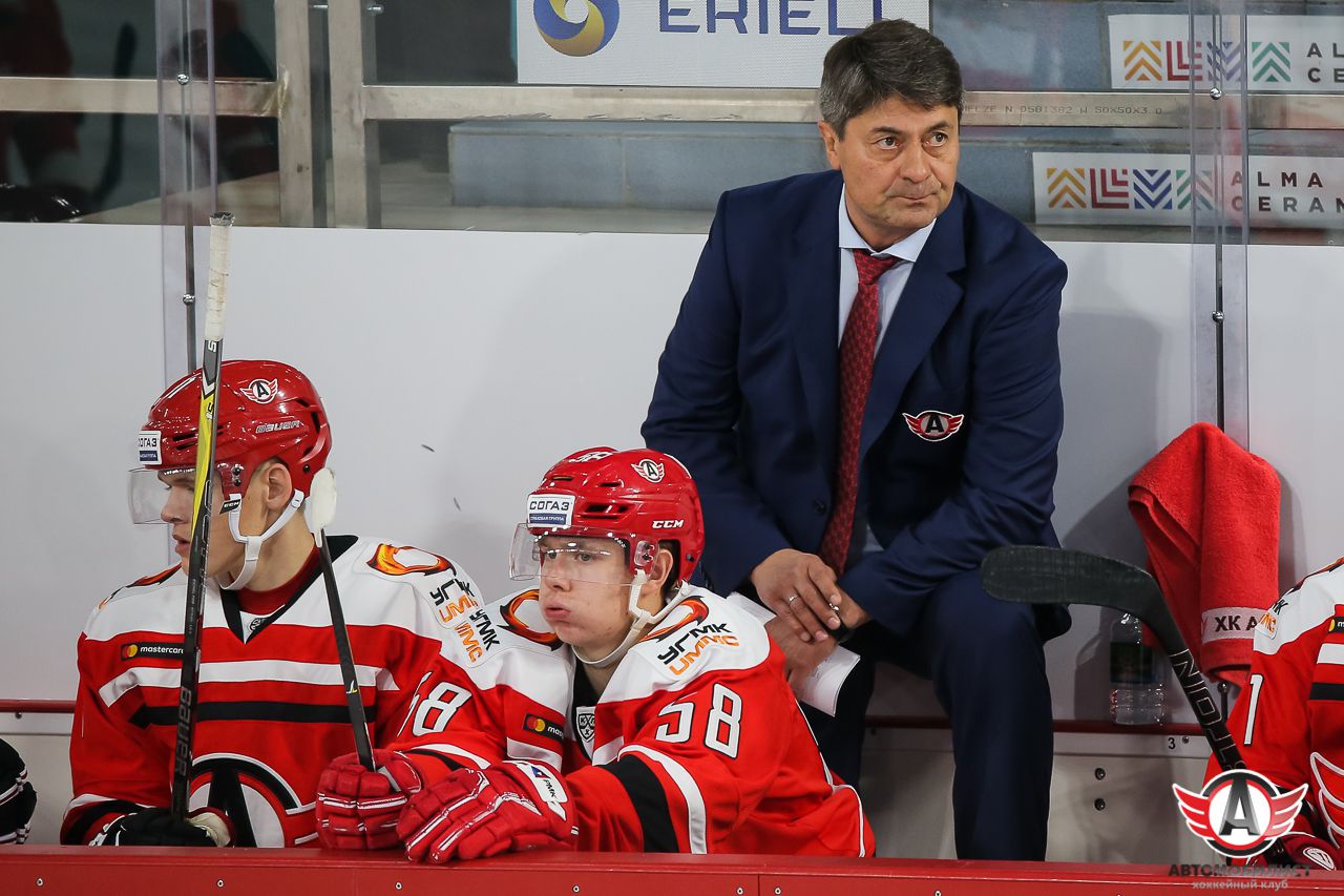 Автомобилист вид спорта. Мартемьянов тренер хк Сибирь. Андрей Мартемьянов тренер хк Сибирь. Андрей Мартемьянов Автомобилист. Мартемьянов Андрей Алексеевич хоккей.