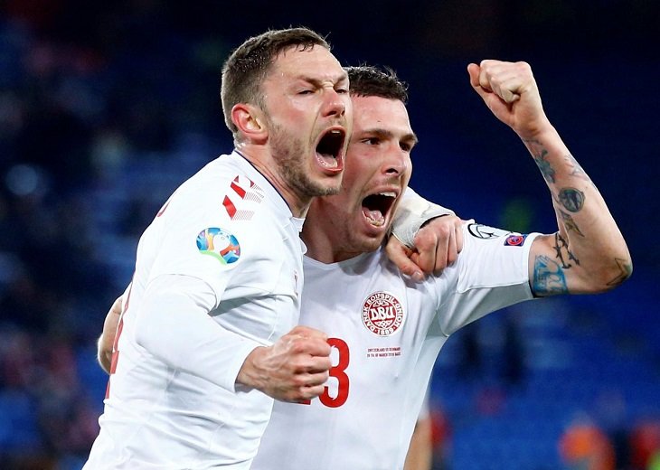 Сборная Дании отмечает фантастический камбэк в матче с Швейцарией