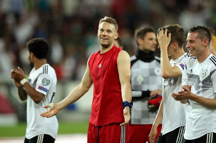 Мануэль Нойер - новый лидер по количеству сухих матчей за сборную Германии