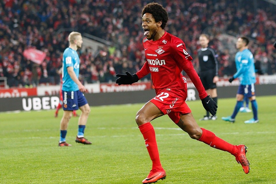 Без Адриано атака "Спартака" выглядит очень спорно