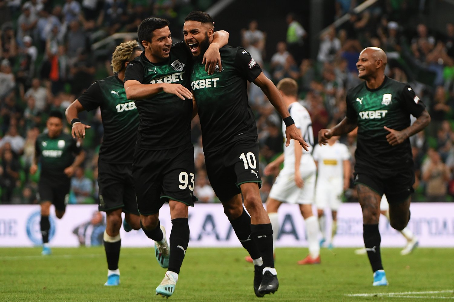 "Краснодар" выиграл 4:2 второй тур подряд