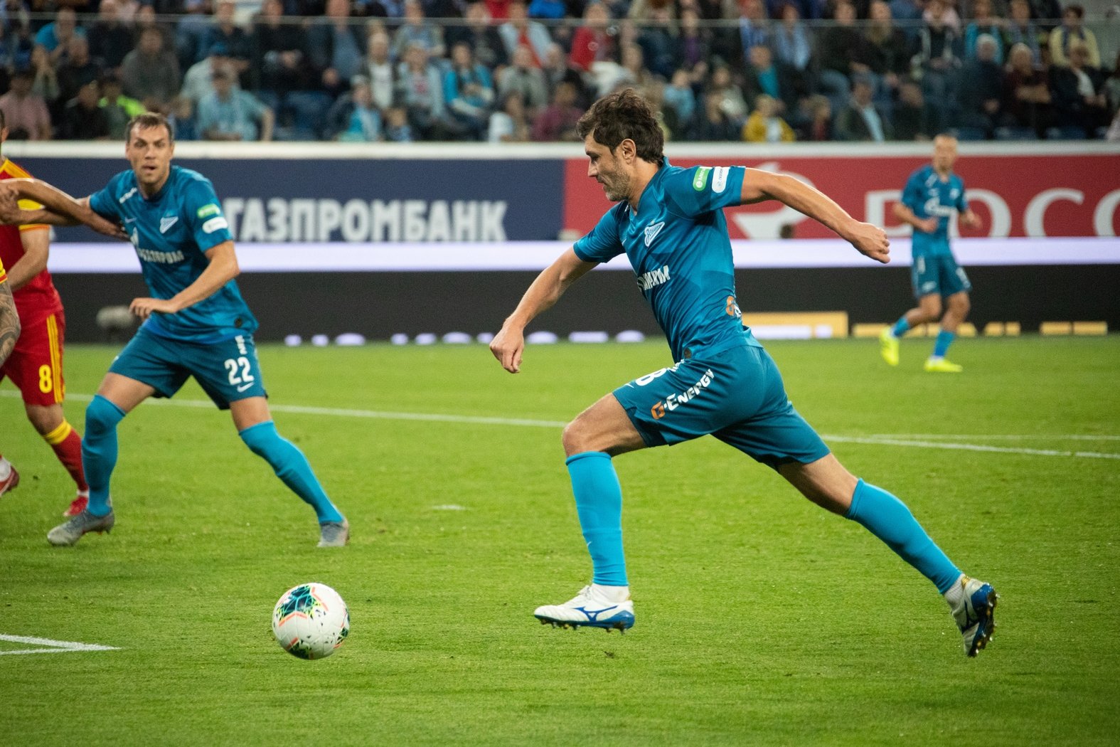 Юрий Жирков вернулся в оборону и помог сделать гол даже оттуда