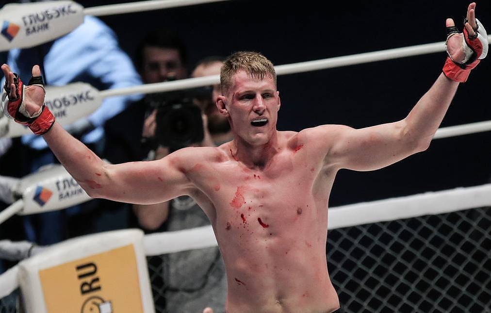 UFC. Дос Сантос снялся с боя с Волковым. Россиянин хочет ...