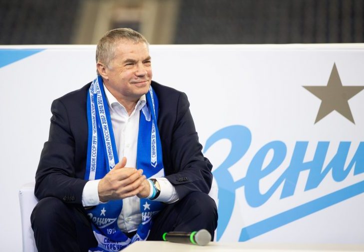 Александр Медведев