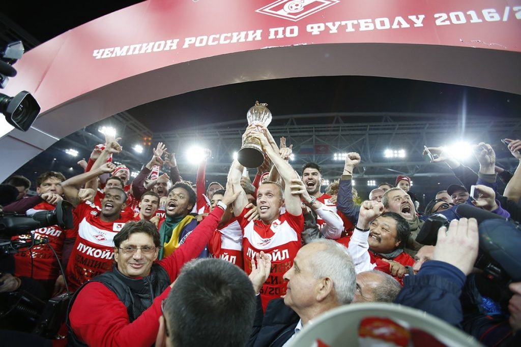 Было время, когда Дениса Глушакова болельщики "Спартака" любили