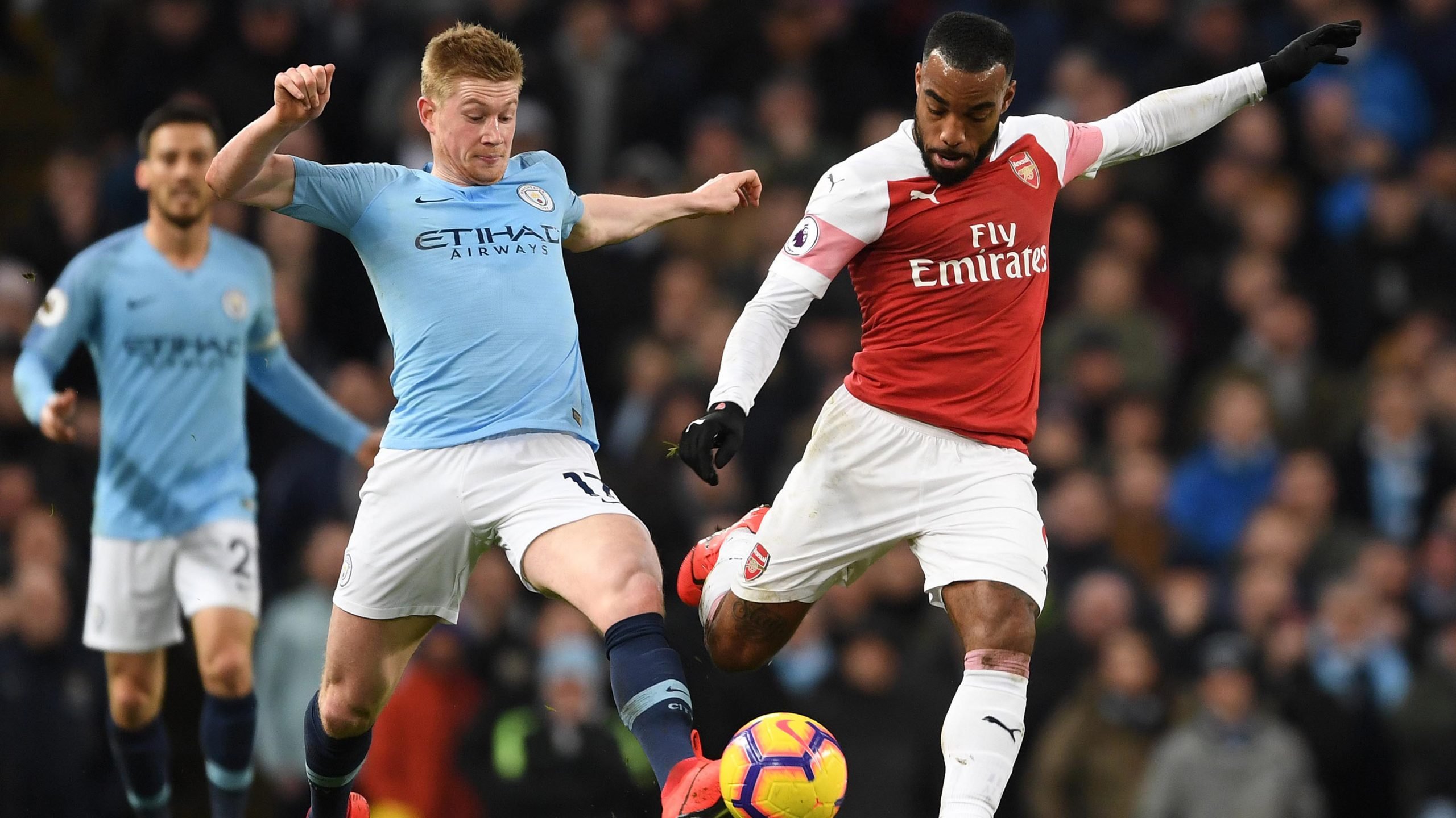 Man city arsenal live. Футбол Арсенал Манчестер Сити. Арсенал Лондон Манчестер Сити. Кубок Англии Манчестер Сити Арсенал. Манчестер Сити Арсенал 5:0.