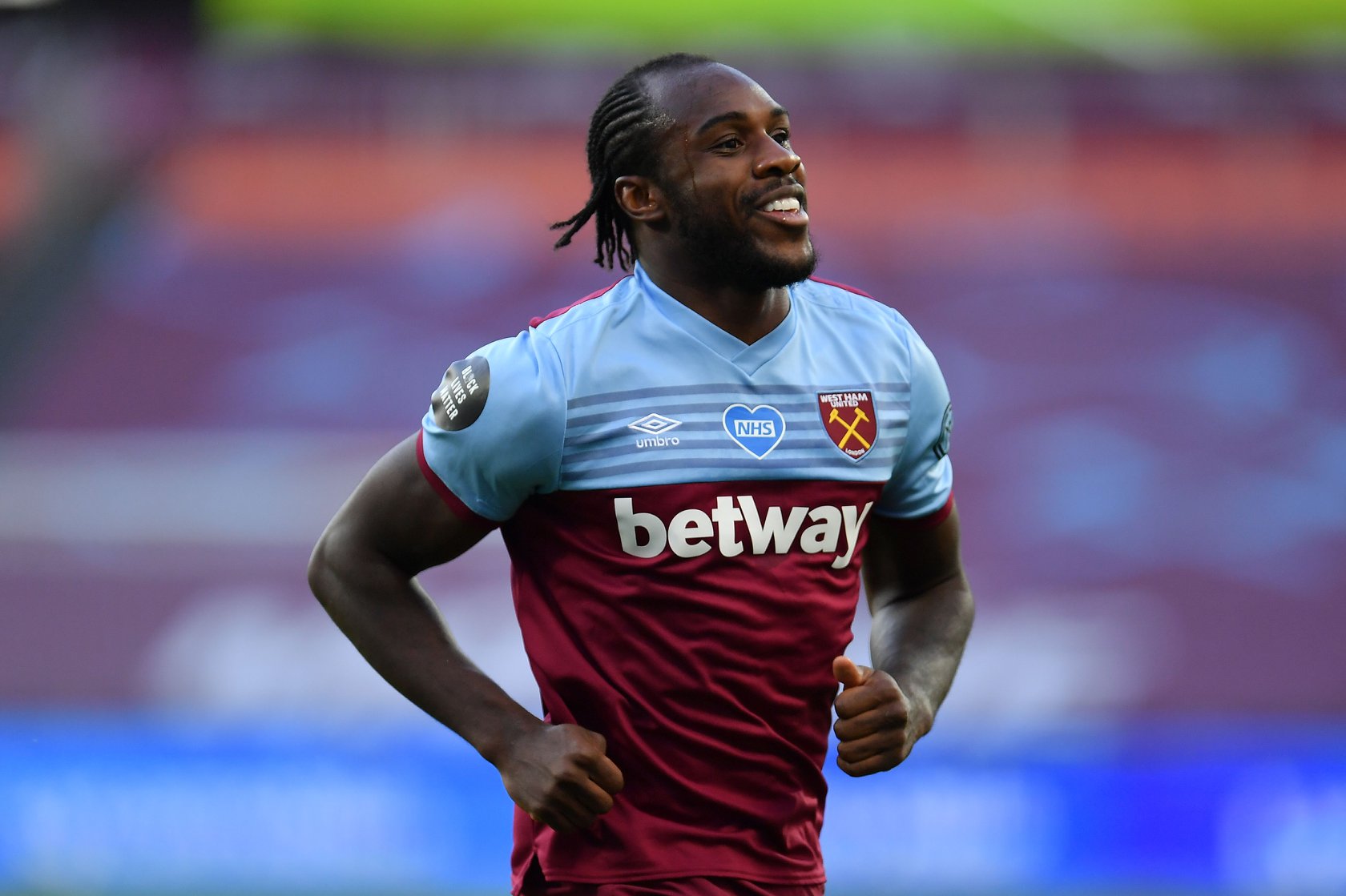 West игрок. Антонио вест хэм. West игрок. Куин футболист. Michael antonio.