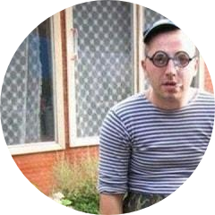 Артур Пирожков