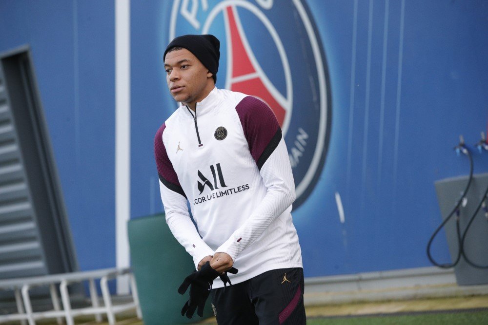 Гордость российских клубов, «Барса» без обороны и Месси. 5 главных интриг вторника в Лиге чемпионов