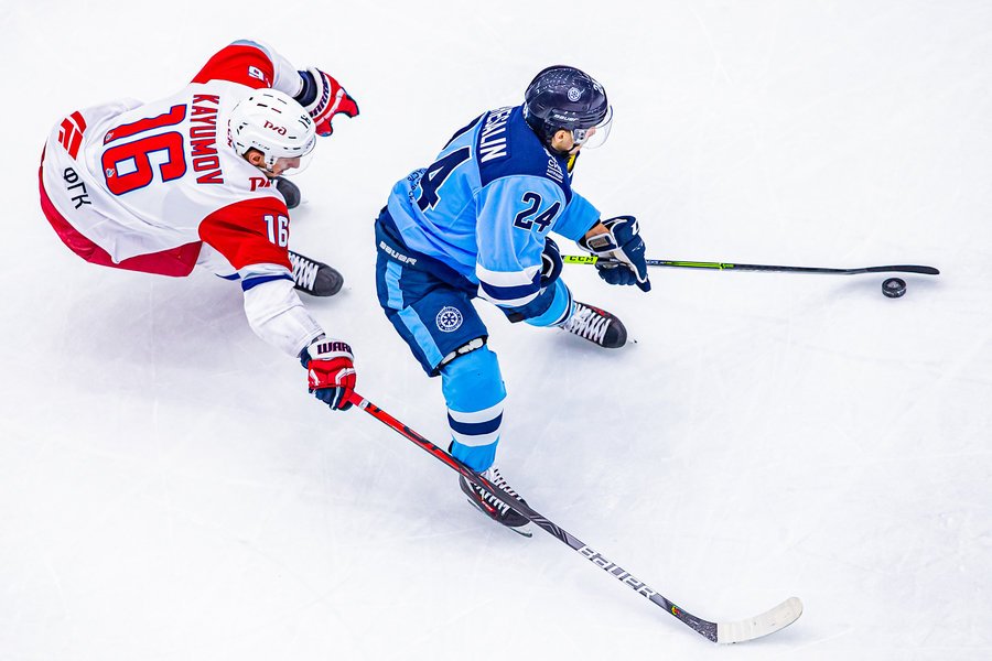 Хк витязь. 13 октября 2008 витязь авангард. Локомотив 2004 витязь. Смотреть хоккей витязь динамо минск бесплатно. Витязь динамо минск.