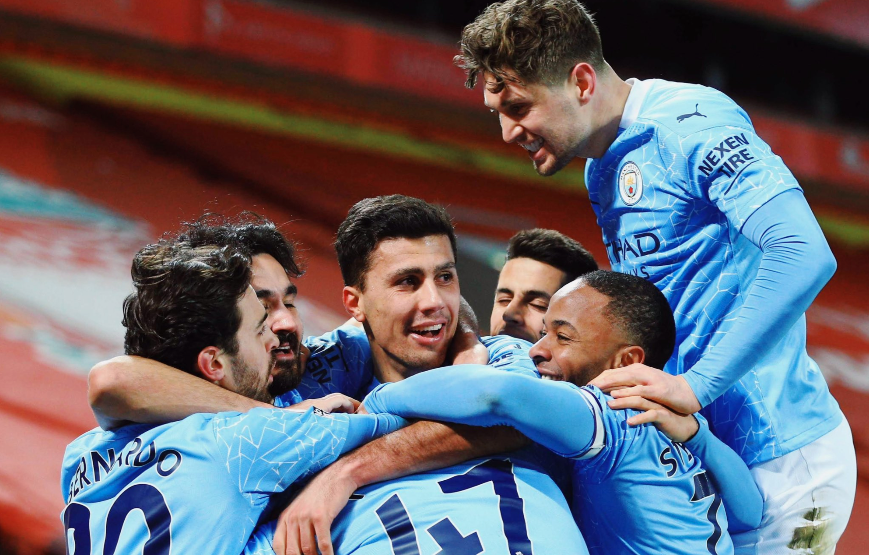 "Сити" разгромил "Ливерпуль" и отцепил конкурента от чемпионской гонки