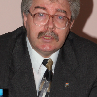 Олег Власов