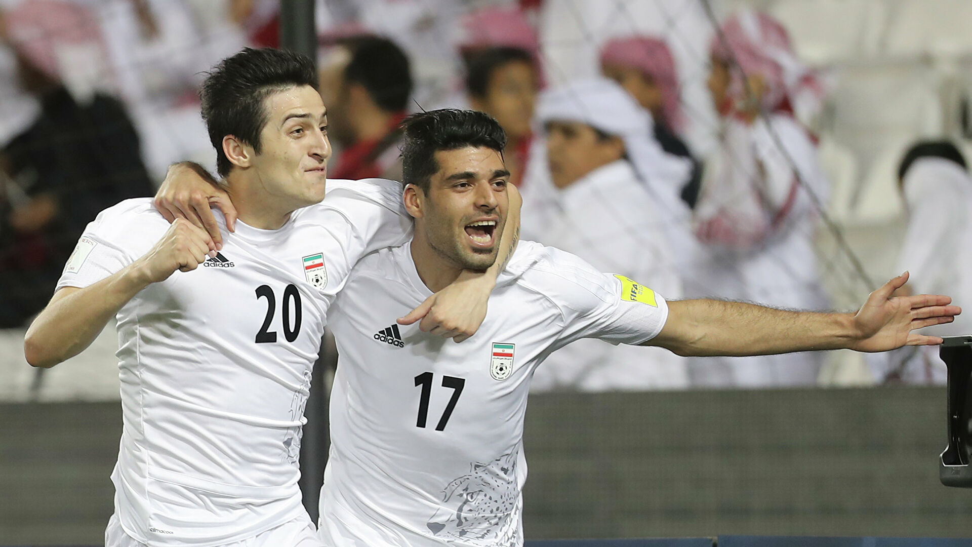 Сердар Азмун и Мехди Тареми. Фото: (фото: Marco Luzzani/Getty Images)