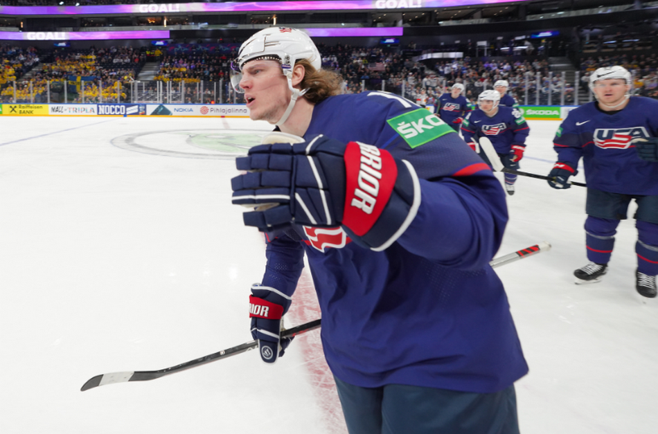 Канада чехия хоккей полуфинал чемпионат мира по хоккею. Швеция хоккей. Канада чехия хоккей полуфинал чемпионат мира по хоккею. Чехия сша хоккей за 3 место. Чешские хоккеисты.