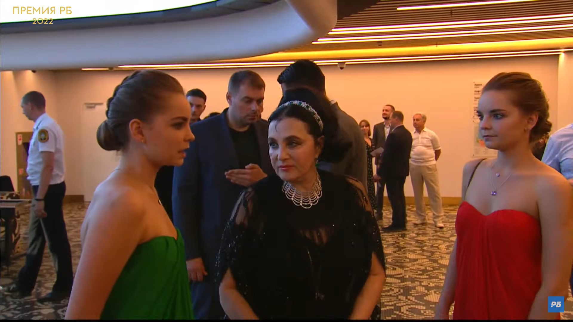 Ирина Винер-Усманова, Дина Аверина и Арина Аверина на Премии РБ 2022