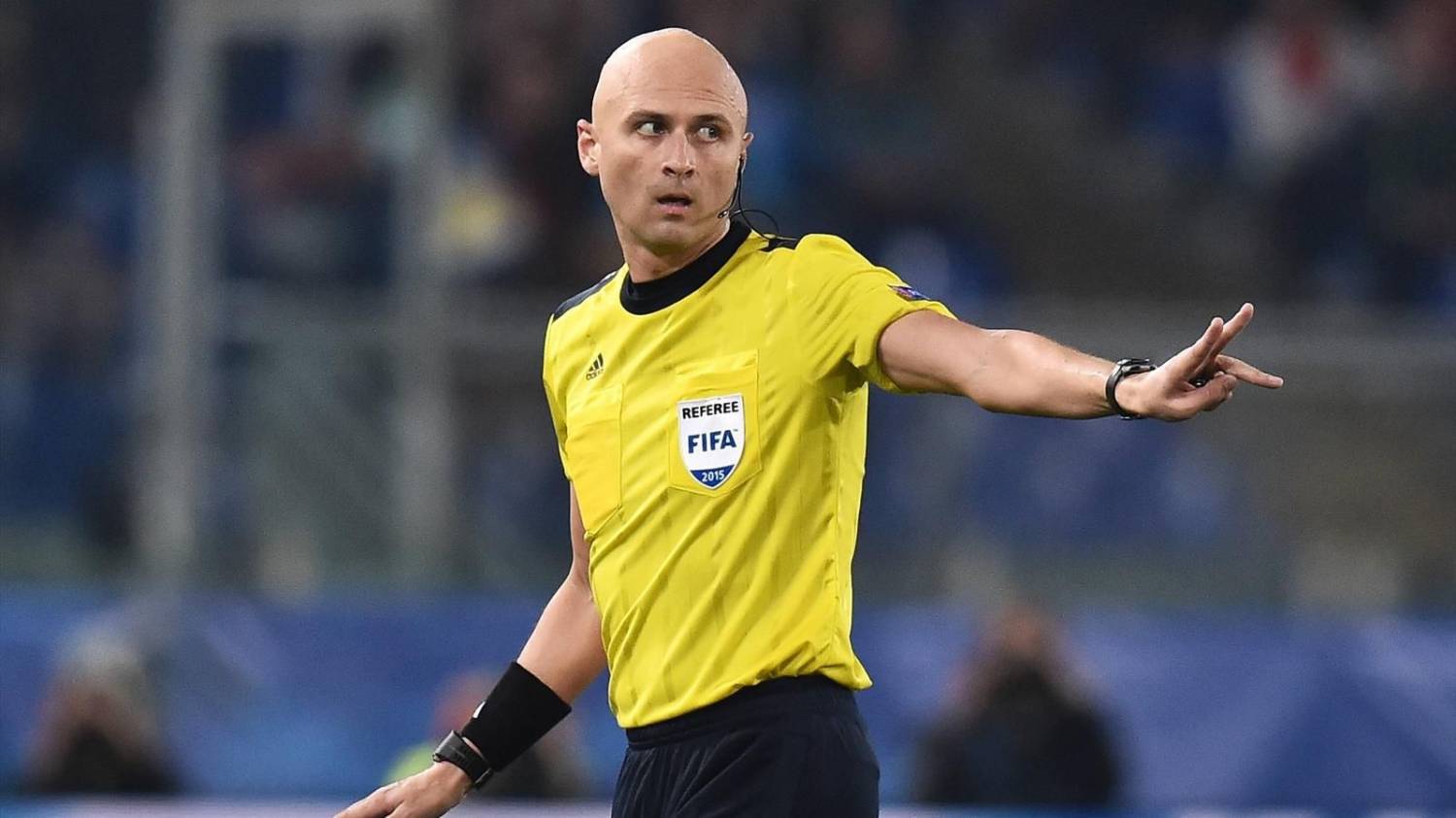 FIFA referee Сергей