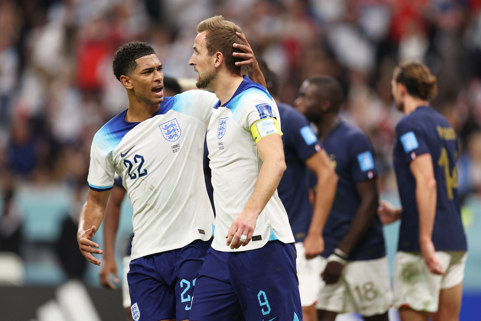 Игроки сборной Англии Джуд Беллингем и Харри Кейн на ЧМ-2022. Фото: Richard Heathcote/Getty Images