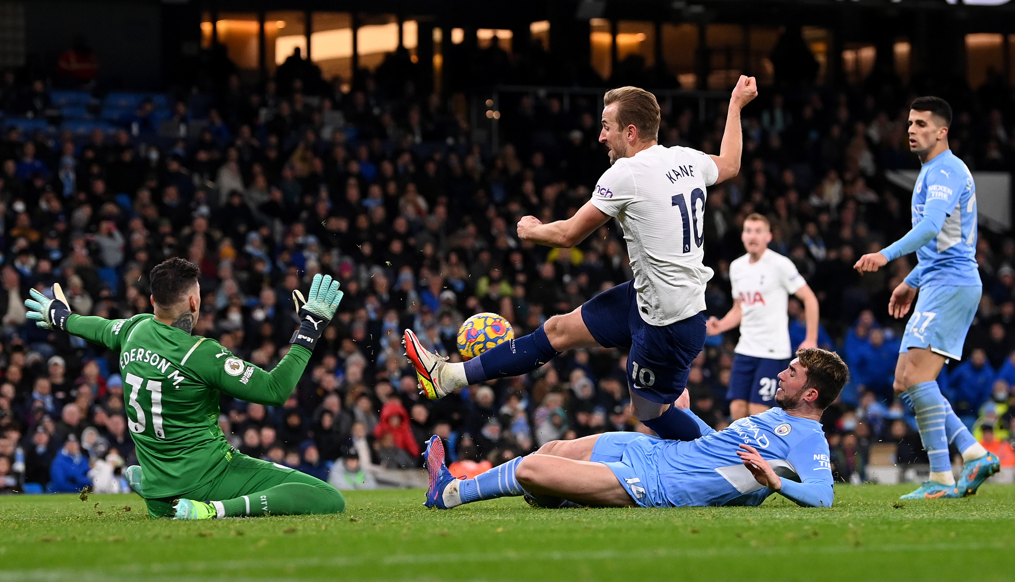 Manchester city vs tottenham live