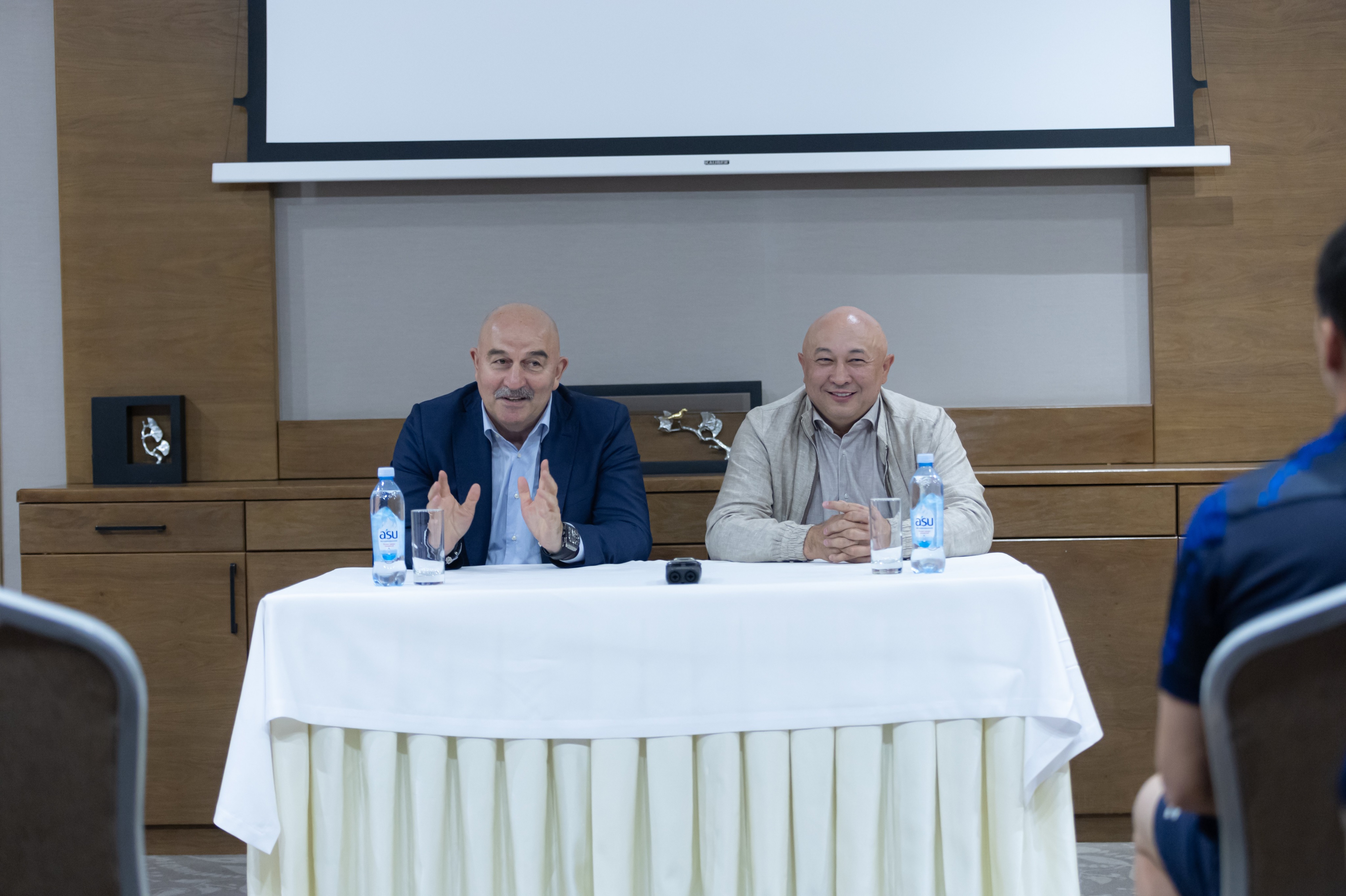 Черчесов и Барменкулов