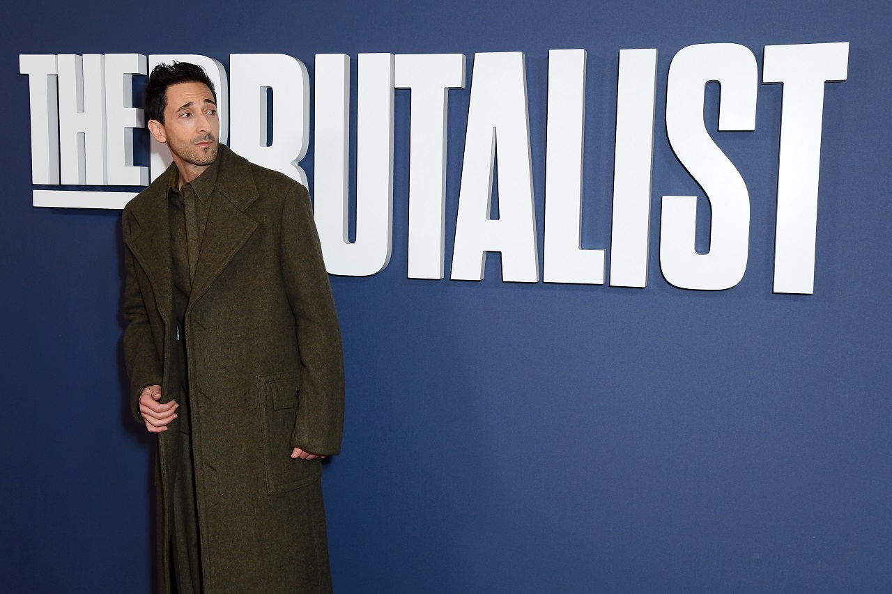 Эдриен Броуди на показе фильма «Бруталист» (фото: Joe Maher/Getty Images)