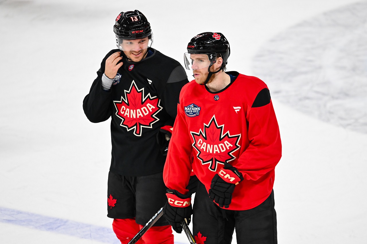 Коннор Макдэвид и Сэм Райнхарт, Канада, Турнир четырех наций (фото: Minas Panagiotakis/Getty Images)