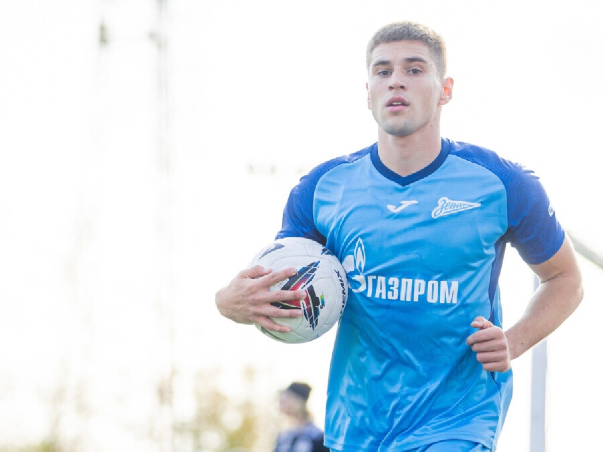 Владислав Саусь