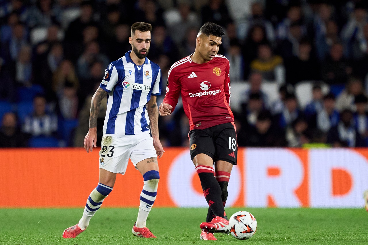 Каземиро справа. Фото: Juan Manuel Serrano Arce/Getty Images