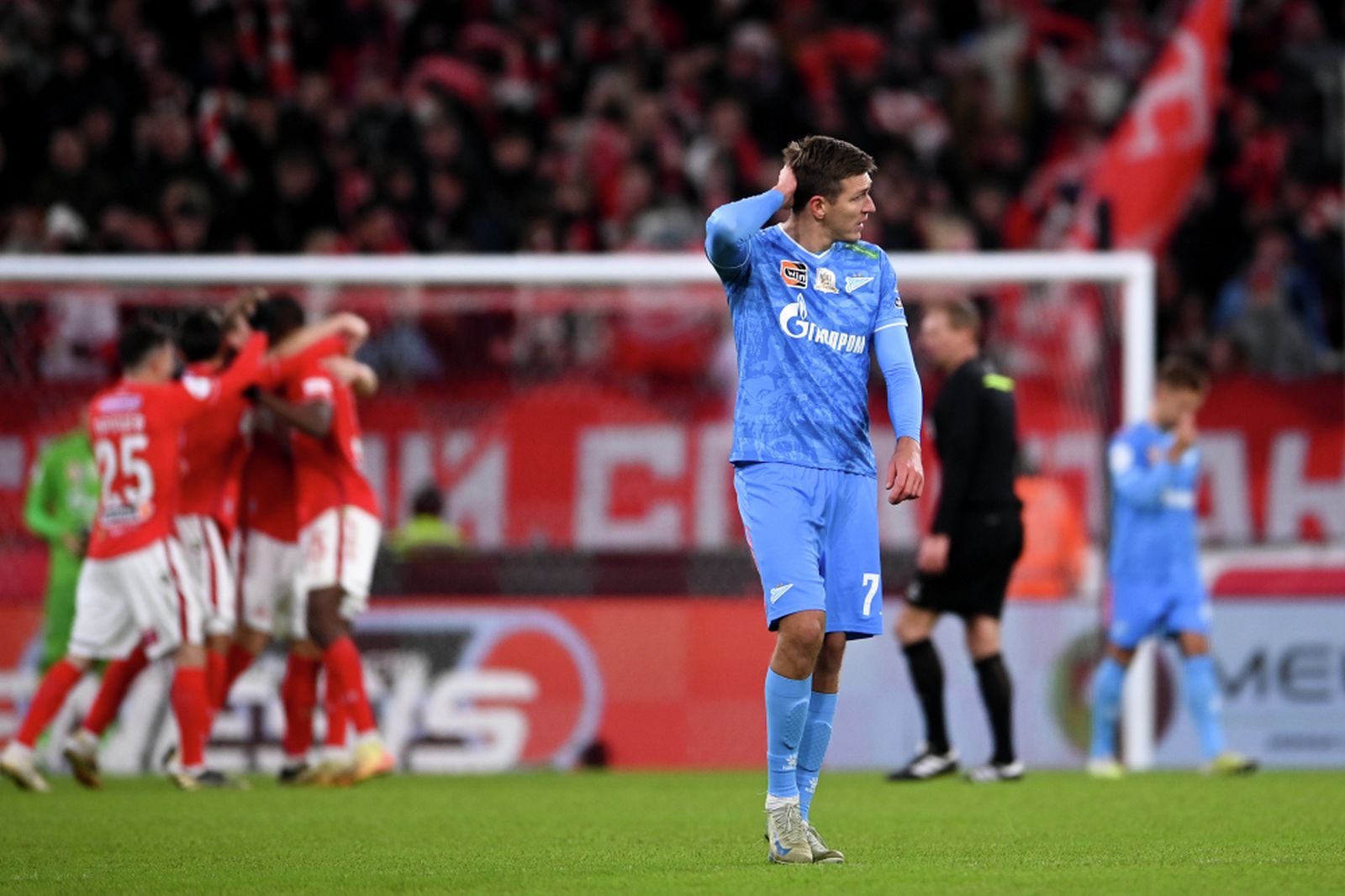 Нападающий «Зенита» Александр Соболев в матче РПЛ со «Спартаком» в марте 2025 года. Фото: Алексей Филиппов / РИА Новости ©