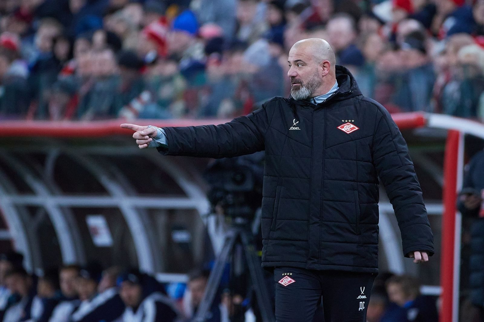 Главный тренер «Спартака» Деян Станкович в матче РПЛ с  «Зенитом» в марте 2025 года. Фото: fc-zenit.ru