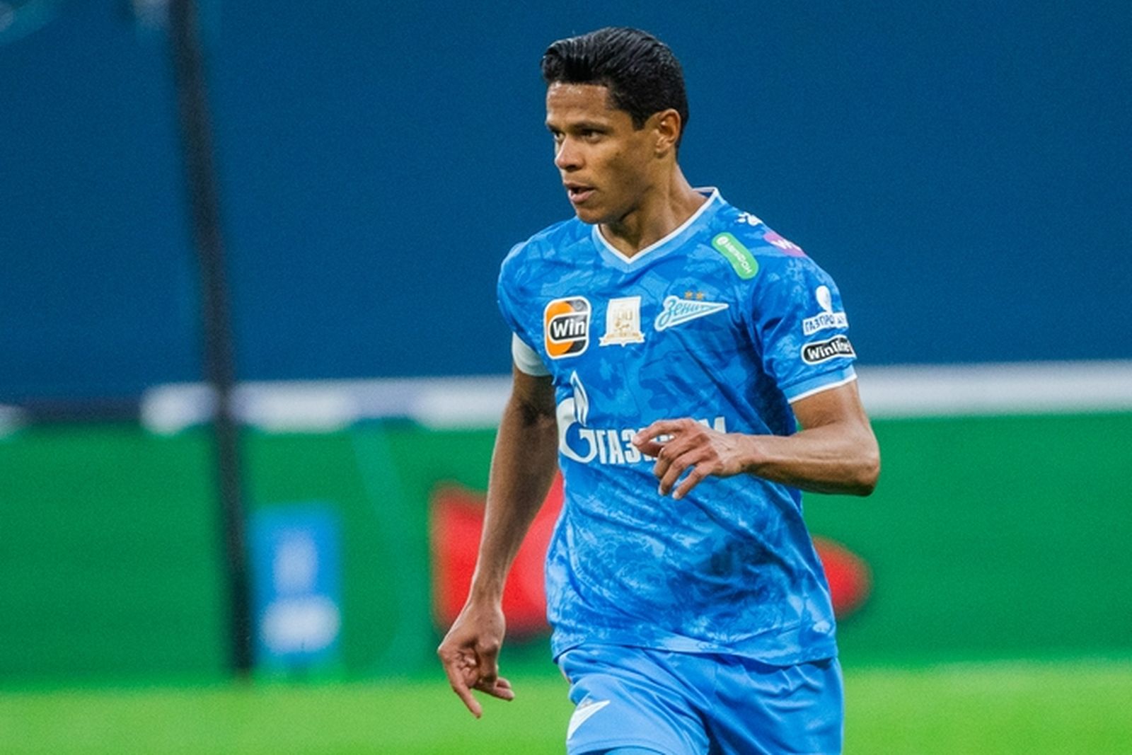 Защитник «Зенита» Дуглас Сантос в матче РПЛ с ЦСКА в марте 2025 года. Фото: fc-zenit.ru