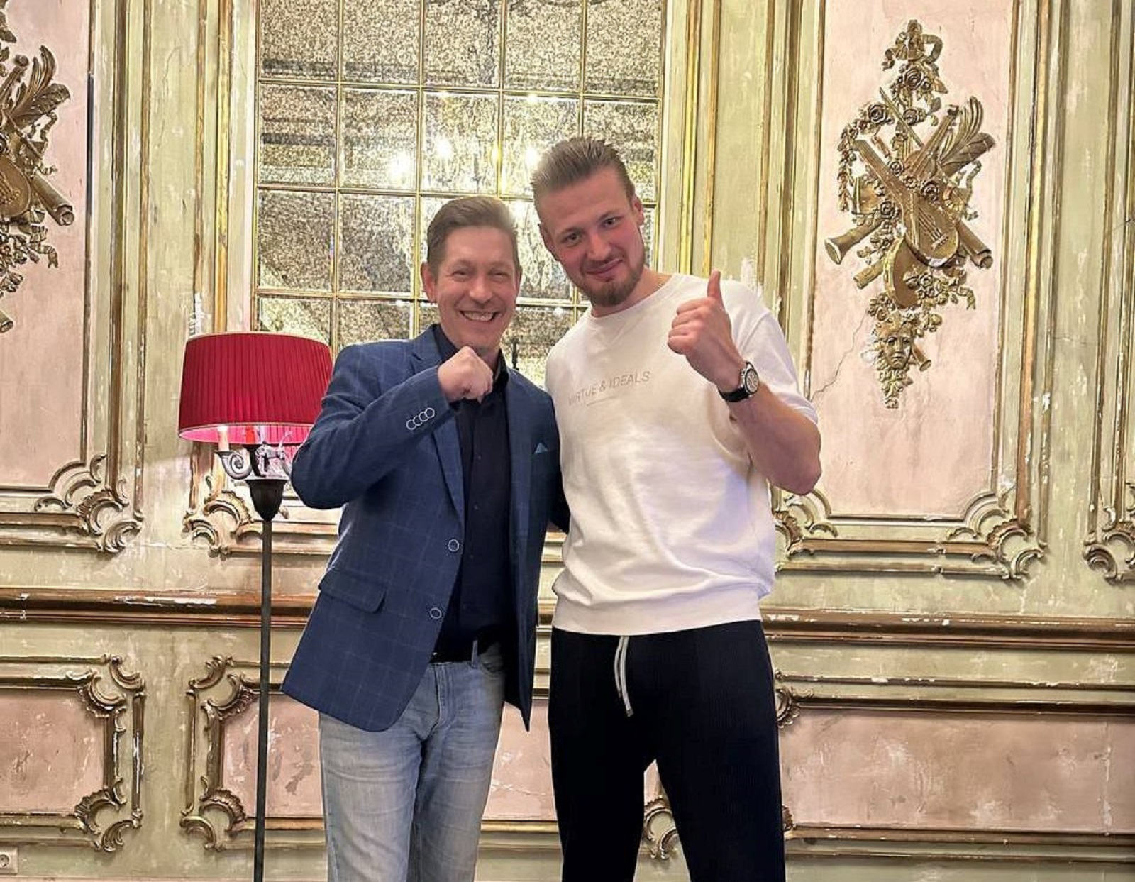 Хоккейный комментатор, бывший скаут сборной России Сергей Федотов и форвард «Колорадо» Валерий Ничушкин