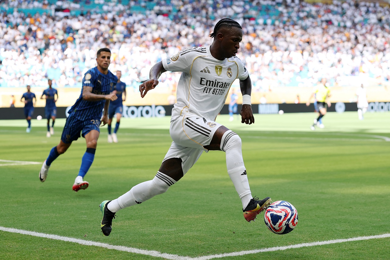 Винисиус Жуниор («Реал» Мадрид) в матче КЧМ-2025 с «Аль-Хилялем» (фото: Dan Mullan/Getty Images)