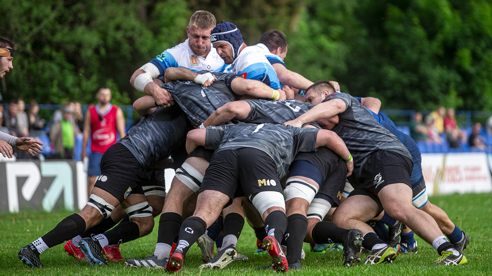 Момент из матча «ВВА-Подмосковье» — «Енисей-СТМ»