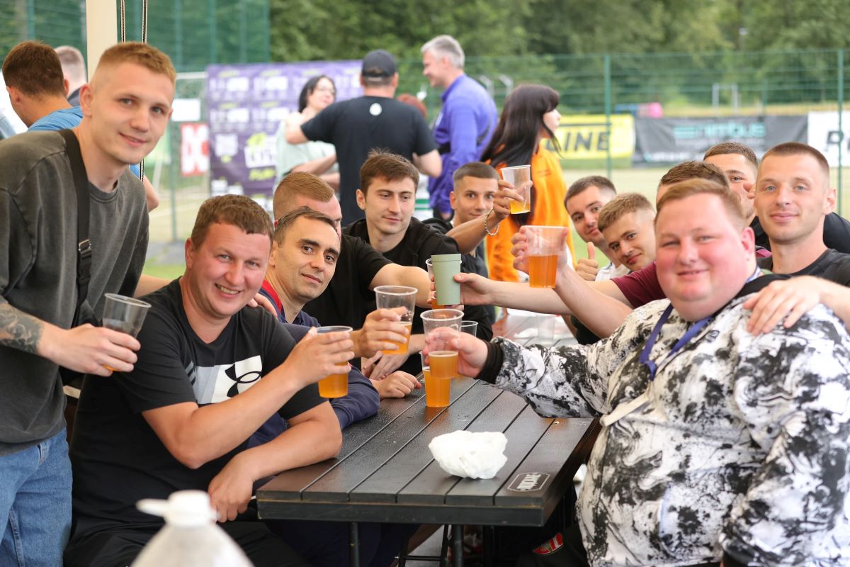 «Кубок Хмеля-2025»: Голы и байки Яковлева, плацкарт, друзья, шашлык, квас и пиво